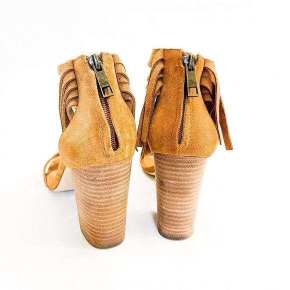 🍋 BCBGeneration • Women’s Fringe Camel Suede Block Heel Sandal Size 8.5 - Picture 6 of 6